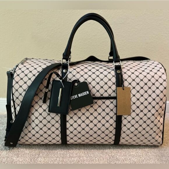 NEW Steve Madden Weekender Duffle Bag - Picture 1 of 4